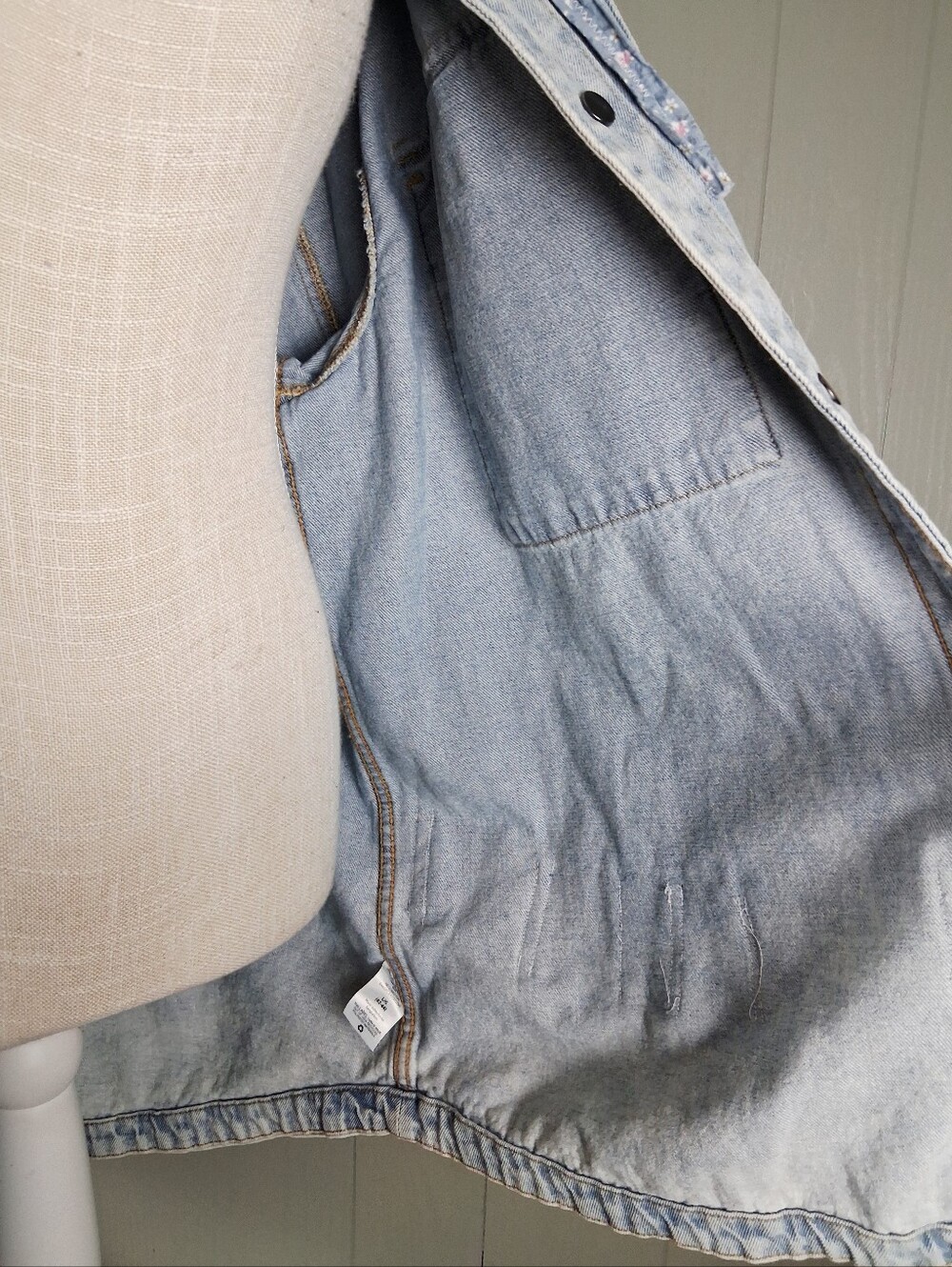 Upcycled Denim Jacket Chore Coat OOAK Large Quilt Applique Cottage Farmhouse - Picture 9 of 15